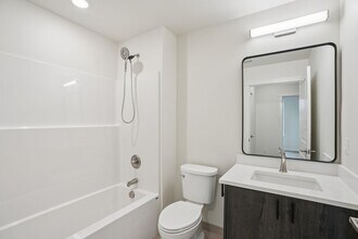 Interior Photo - Hazel 78
