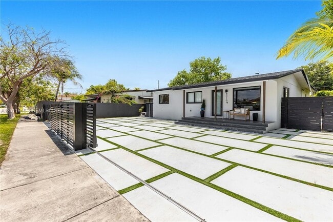 Photo - 8310 SW 45th St House