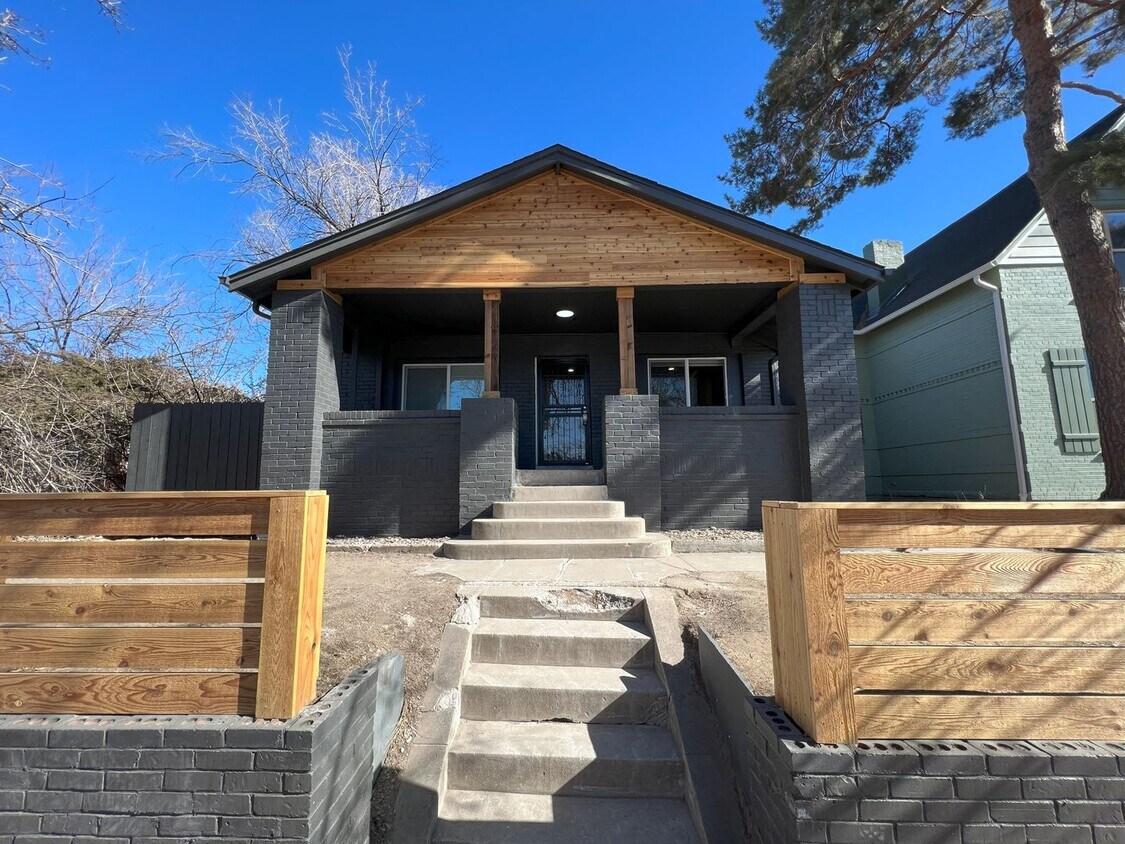 Primary Photo - Newton Street Home