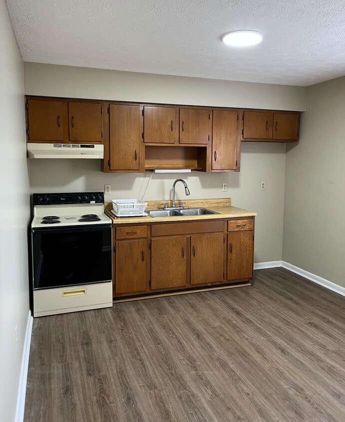 Building Photo - 368 Lee St