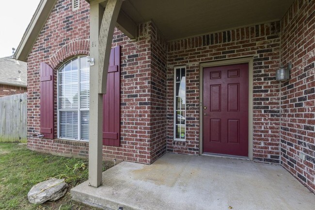 Foto del edificio - 2509 W Urbana St