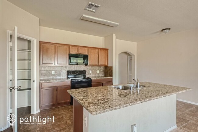 Foto del edificio - 3205 Emory Oak Way