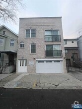 Building Photo - 13 N 3rd St