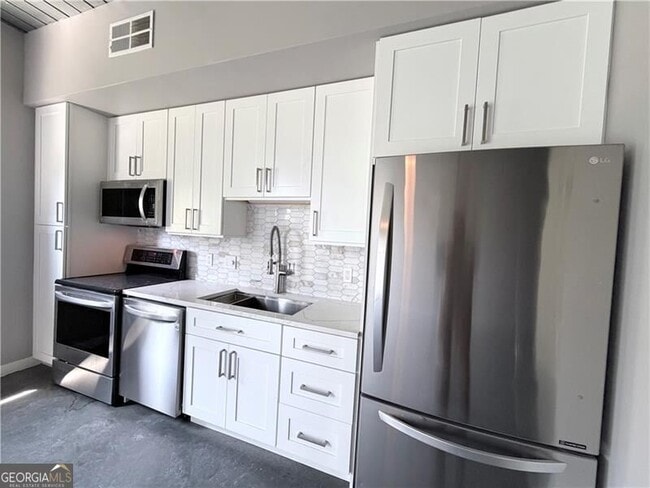 Building Photo - 620 Glen Iris Dr NE