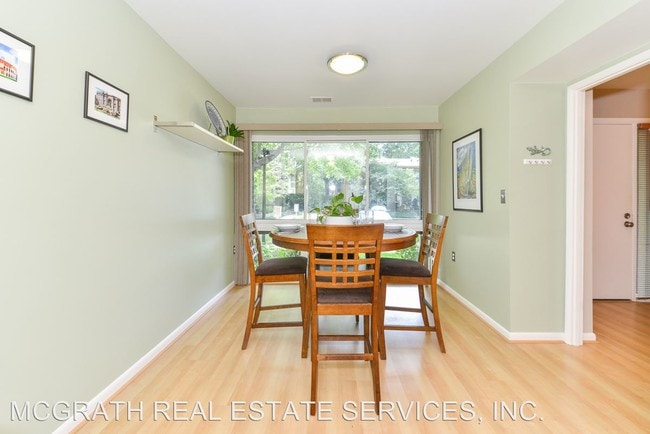 Building Photo - 11608 Windbluff Ct