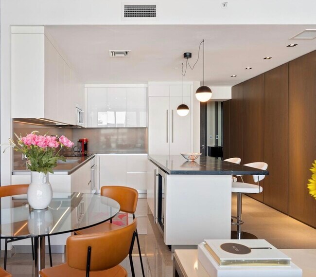 Foto del edificio - 88 SW 7th St