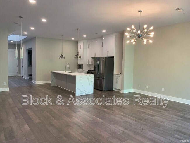 Building Photo - 4016 Southpoint Lndg Wy