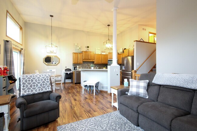 Foto del edificio - 18904 Inca Ave