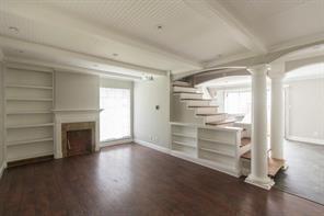 Building Photo - 3 bedroom in Dallas TX 75204