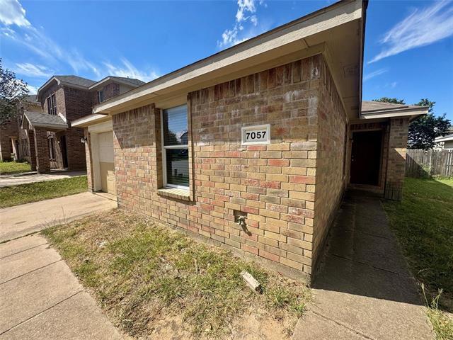 Foto del edificio - 7057 Wax Berry Dr