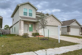 Building Photo - 1726 Windstone Rdg Dr