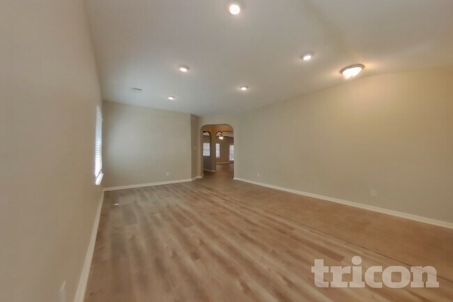 Foto del edificio - 7711 Sapulpa Ln