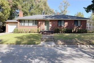 Building Photo - 2024 California Ave