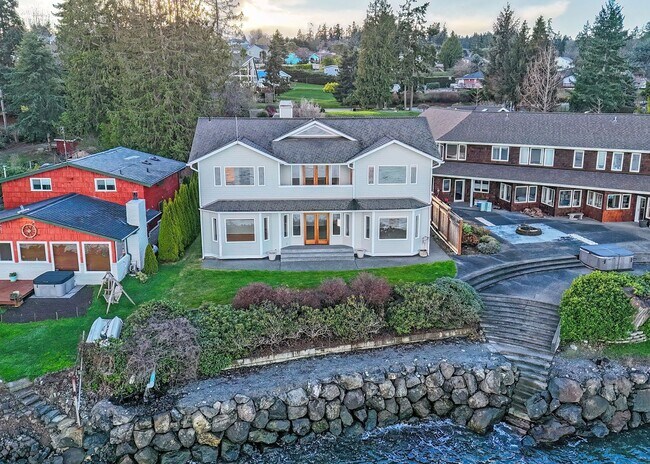 Building Photo - Kingston Low Bank Waterfront