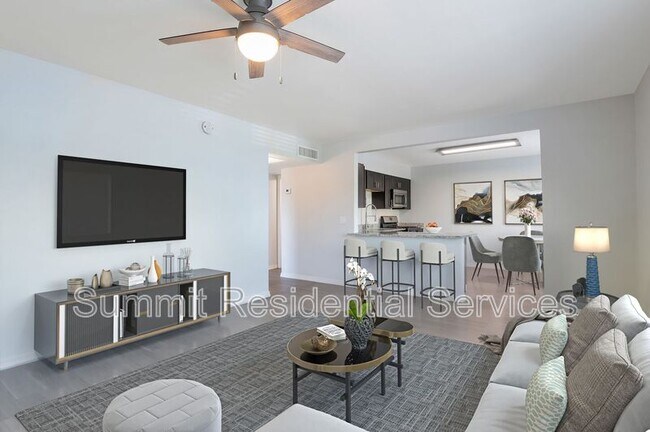 Foto del edificio - 814 E 9th St