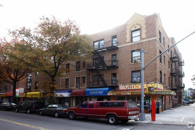 Foto del edificio - 32-02 34th Ave
