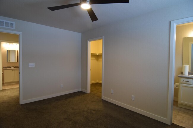Building Photo - 11249 Colony Row