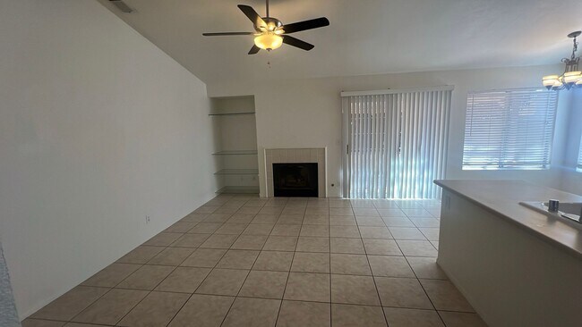 Foto del edificio - Single Story Rosamond home