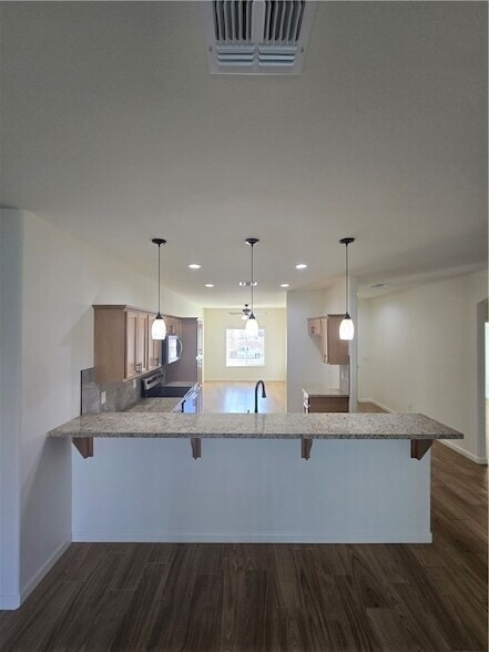 Foto del edificio - 2459 Davis Ridge Ave