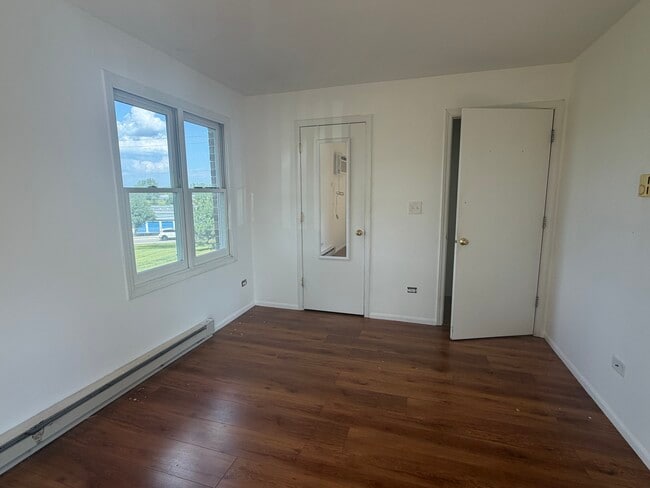 Building Photo - 1362 Cunat Ct