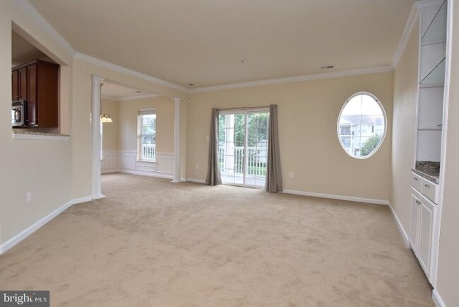 Building Photo - 9720 Holmes Pl