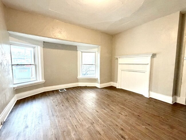 Building Photo - 3640 Reading Rd