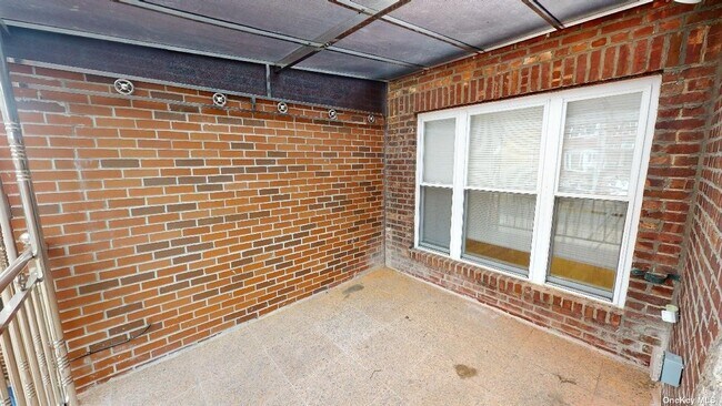 Building Photo - 67-12 Exeter St