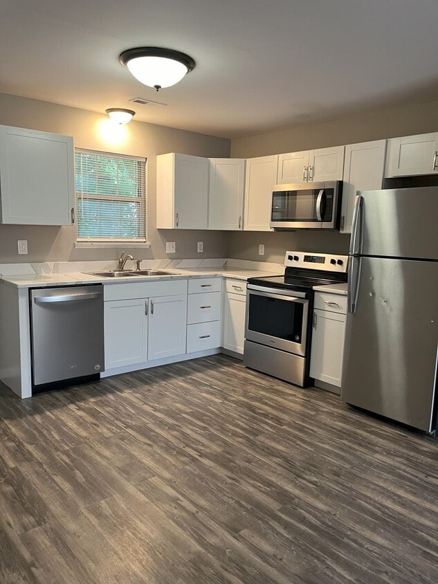 Primary Photo - P4 - West Wood (Troy Duplex)