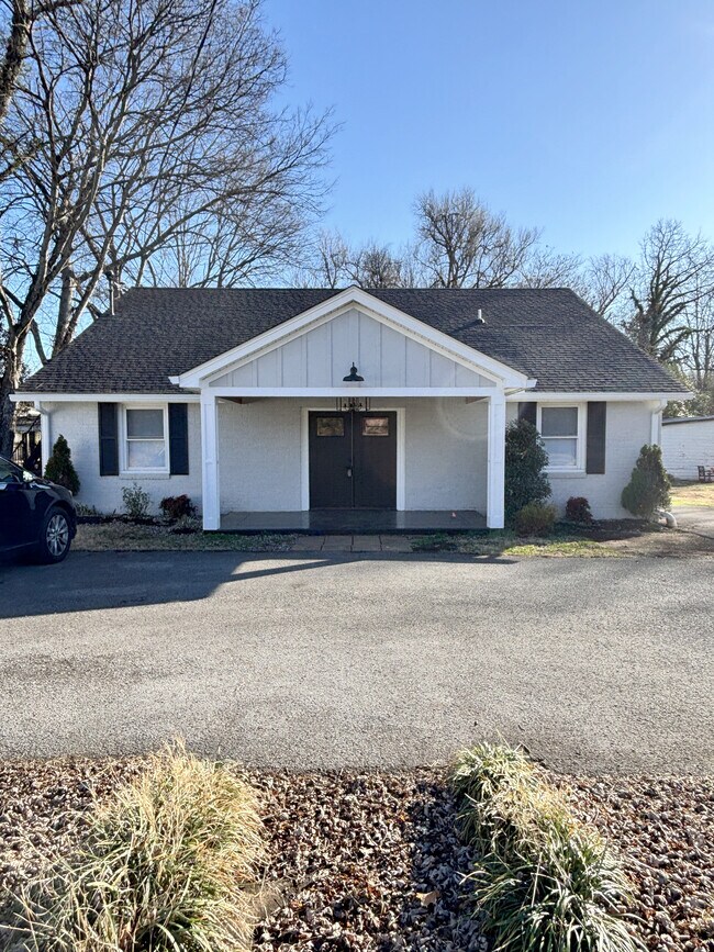 Foto del edificio - 107 1st Ave