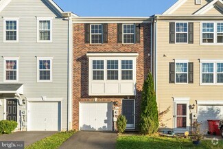Building Photo - 252 Rumbling Rock Rd