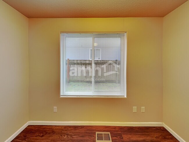 Foto del edificio - 37828 Hamilton Ridge Dr