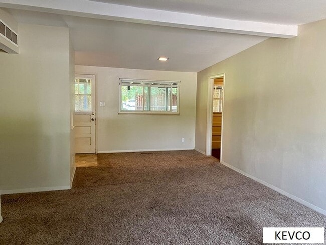 Building Photo - House Just One Block from CSU!