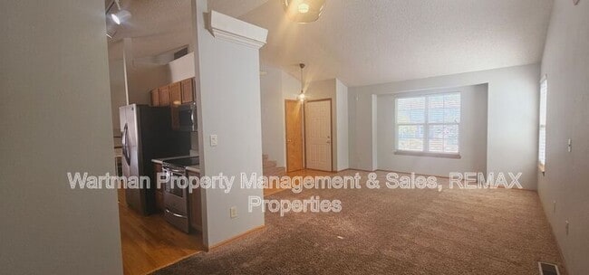 Building Photo - 4130 Madrone Way
