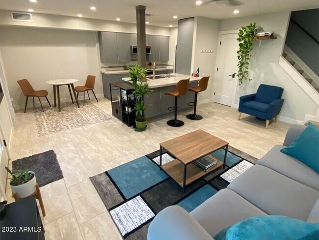Foto del edificio - 7838 E Keim Dr