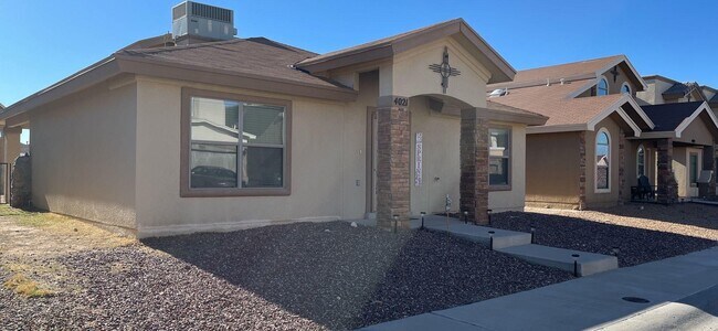Building Photo - 4021 Hueco Land Ln