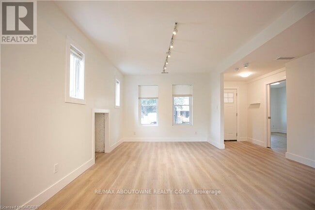 Building Photo - 49-49 Fairleigh Ave S