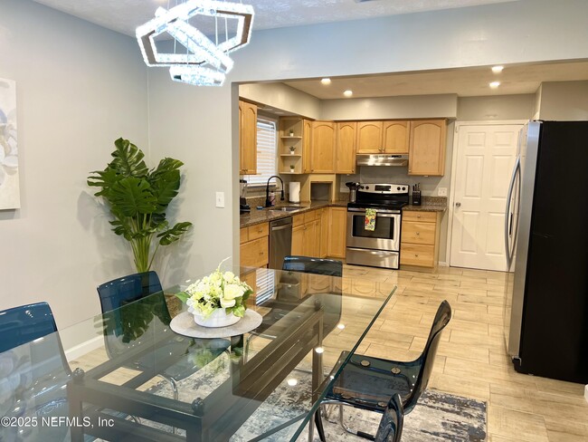 Foto del edificio - 391 Blairmore Blvd W