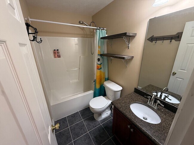 Foto del edificio - 559 Cypress Pond Dr