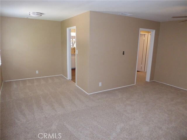 Foto del edificio - 6735 Yellowstone Dr