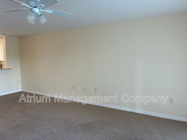 Foto del edificio - 2673 Emerald Lake Ct