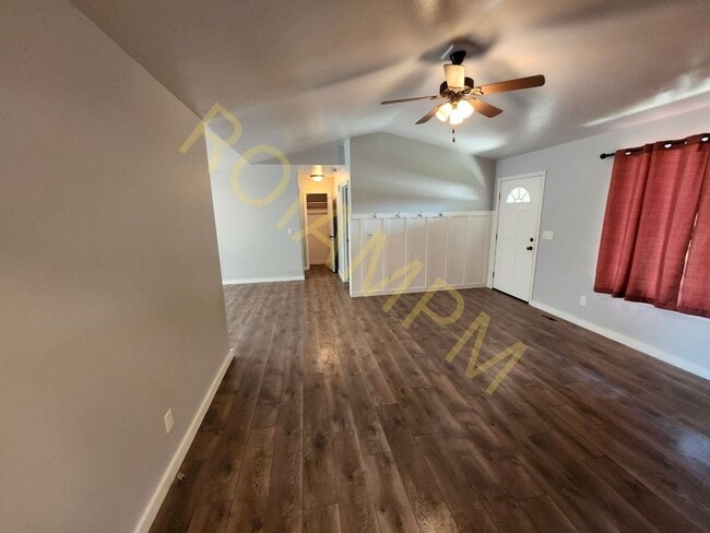 Building Photo - Charming 3-Bed 2-Bath HOUSE in Filer