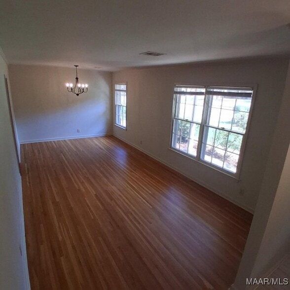 Building Photo - 3733 Royal Crest Dr