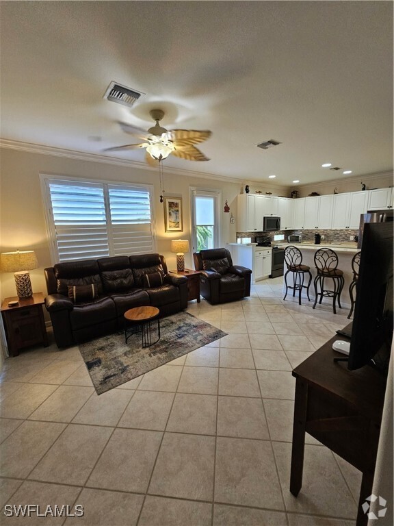 Building Photo - 10518 Avila Cir