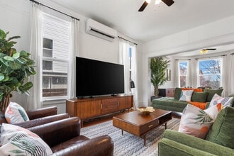 Building Photo - 1914 E Jefferson St