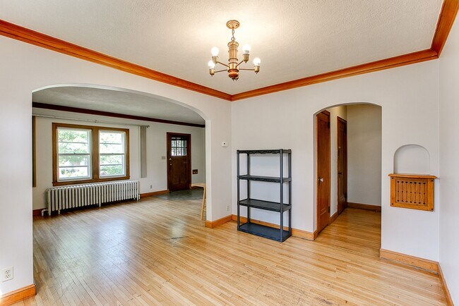 Building Photo - 726-730 Holton St