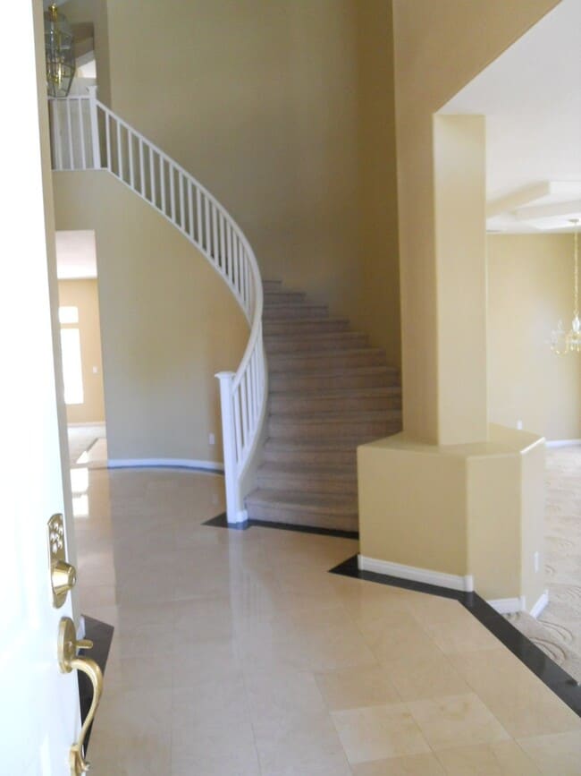 Foto del edificio - 5 BDR/ 4.5 BTH, Triple Master Home includi...
