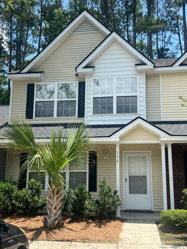 Foto principal - Townhouse in Townes at Buckwalter