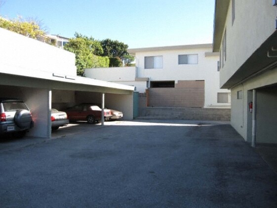 Parking Area - 2002 W Paseo Del Mar