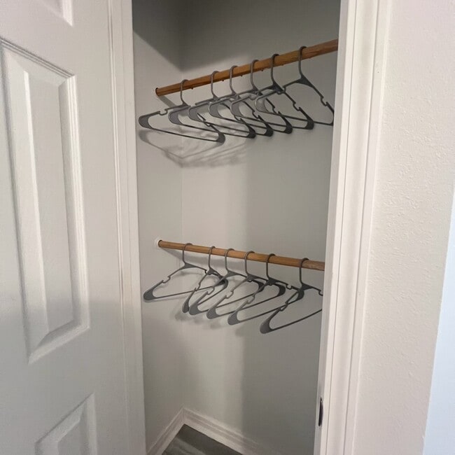 Foto del edificio - 4584 Tamarind Dr