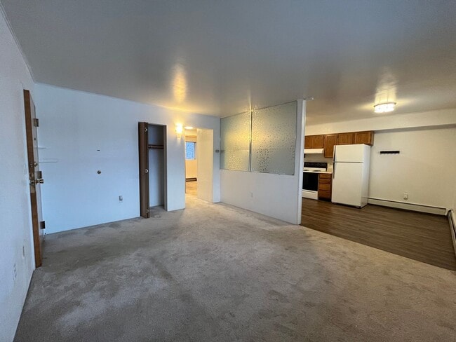 Building Photo - 2 bedroom condo for rent